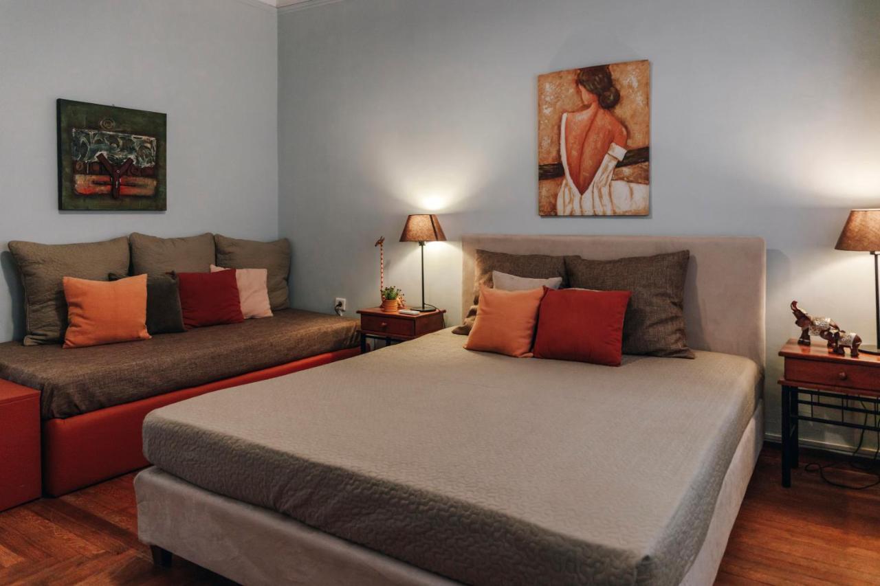 Monastiraki-Psiri, Old Town, 3-Bdr Apt, Sleep 6-10P, Spacious Court Yard Athen Exterior foto