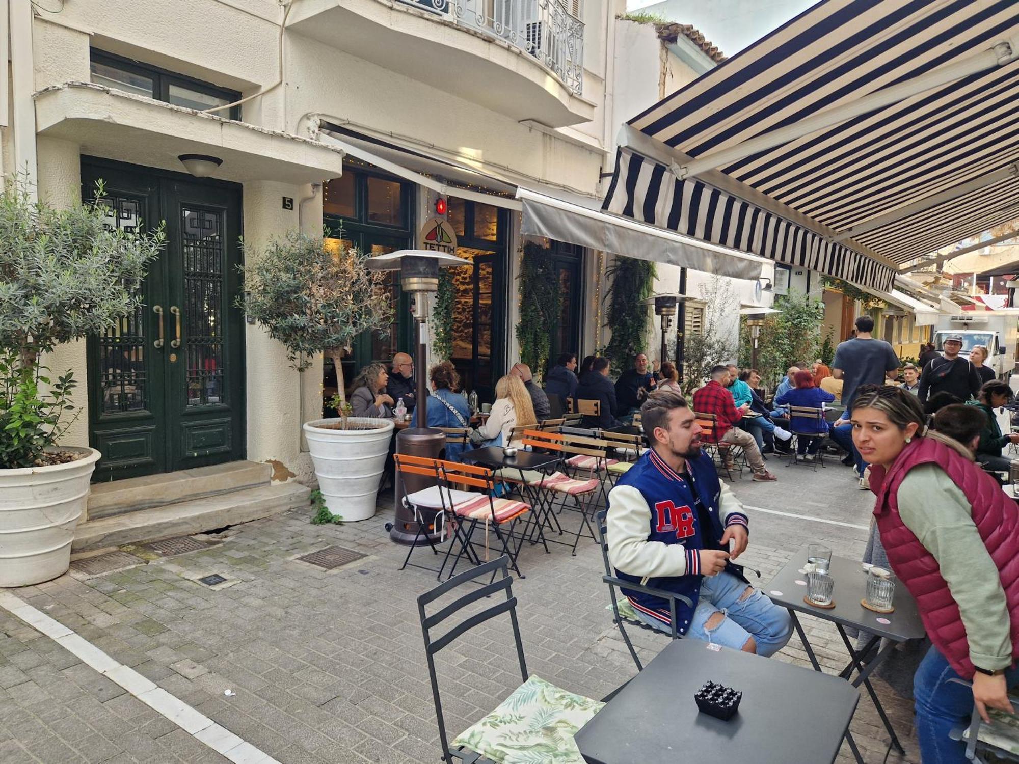 Monastiraki-Psiri, Old Town, 3-Bdr Apt, Sleep 6-10P, Spacious Court Yard Athen Exterior foto