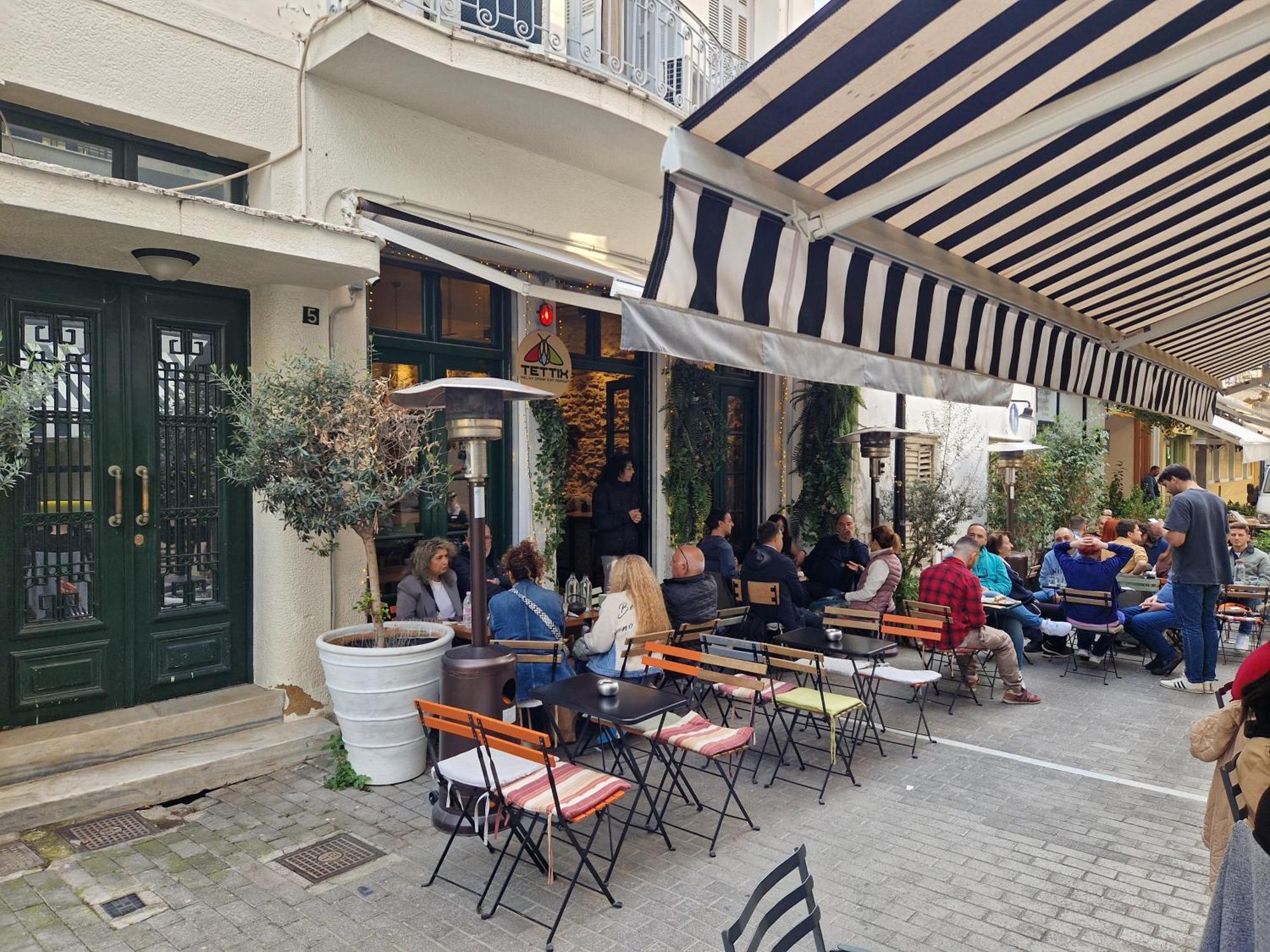 Monastiraki-Psiri, Old Town, 3-Bdr Apt, Sleep 6-10P, Spacious Court Yard Athen Exterior foto